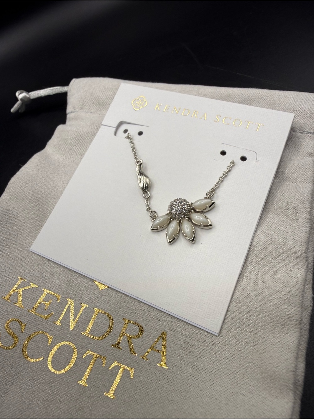 Kendra Scott Anya Flower Silver Pendant Necklace